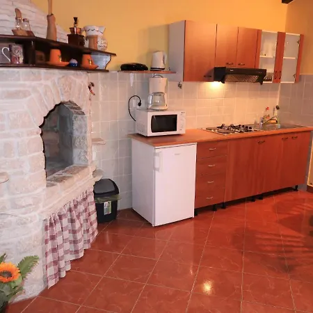 Holiday home Milena - Lbn354 By Interhome
